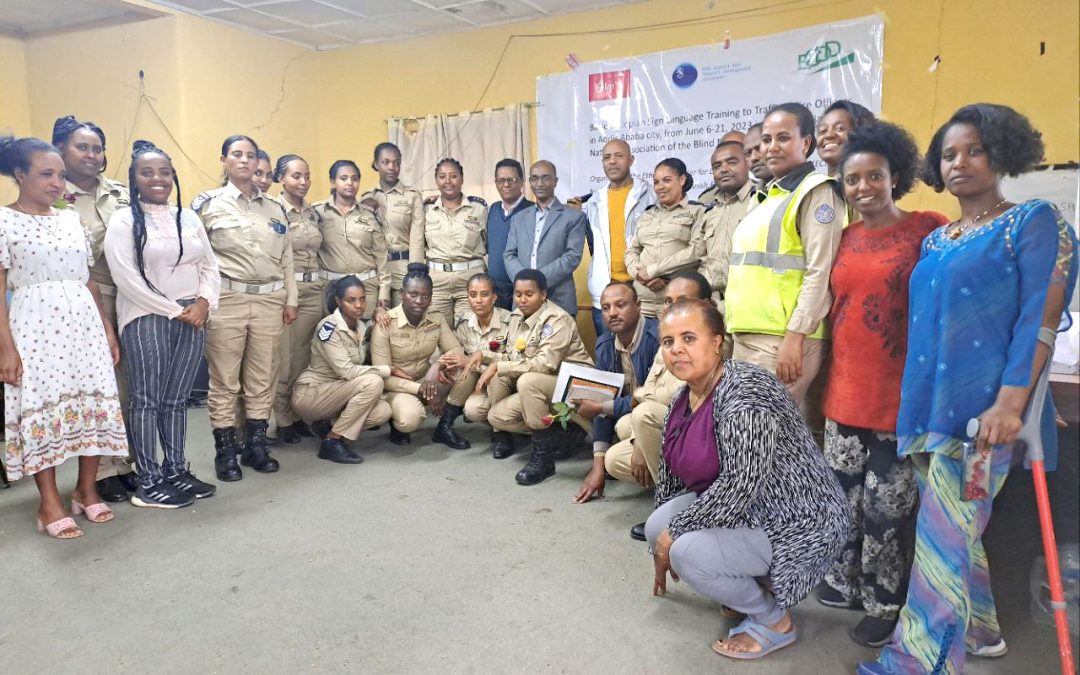Traffic Police Members Trained in Sign Language